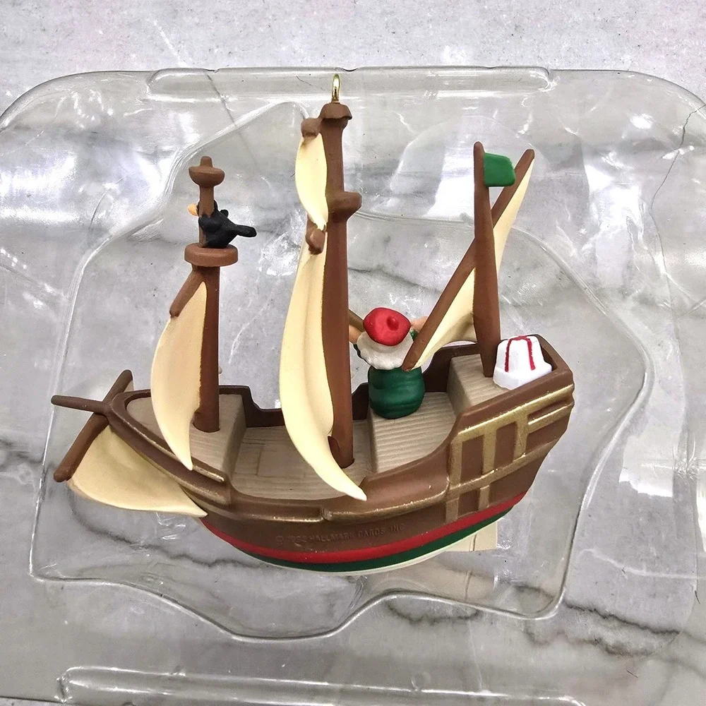 Vintage 1992 Hallmark Keepsake Santa Maria Ornament 500‎ Years Columbus Ship
